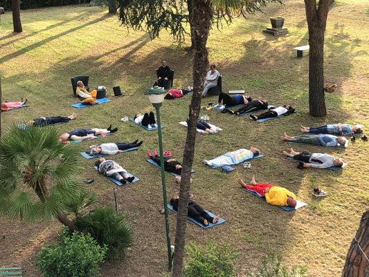 Yoga nel parco